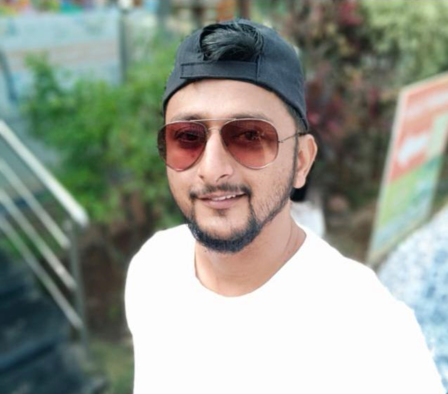 Mr. Huzefa Khanji